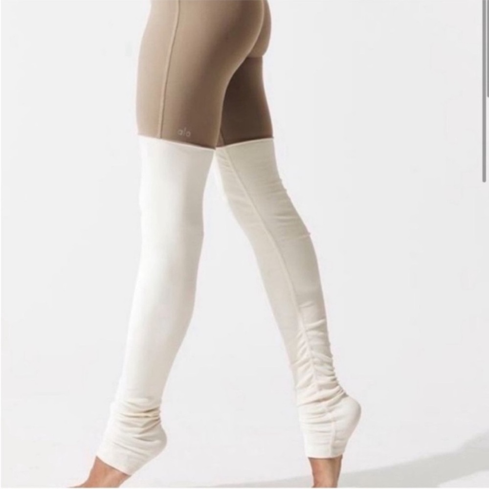 Alo Yoga Goddess Ribbed Leggings Size M - Picture 4 of 10